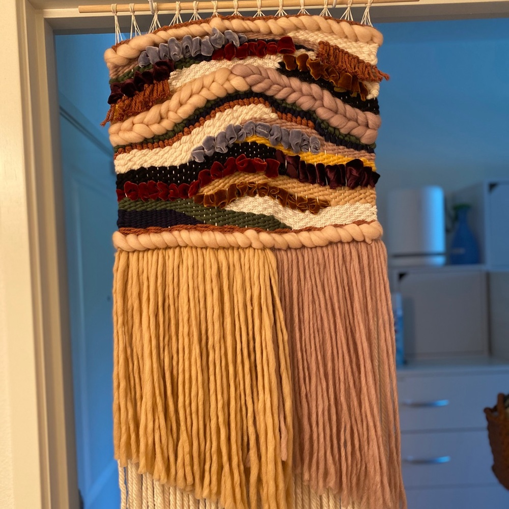 Weaving tapestry